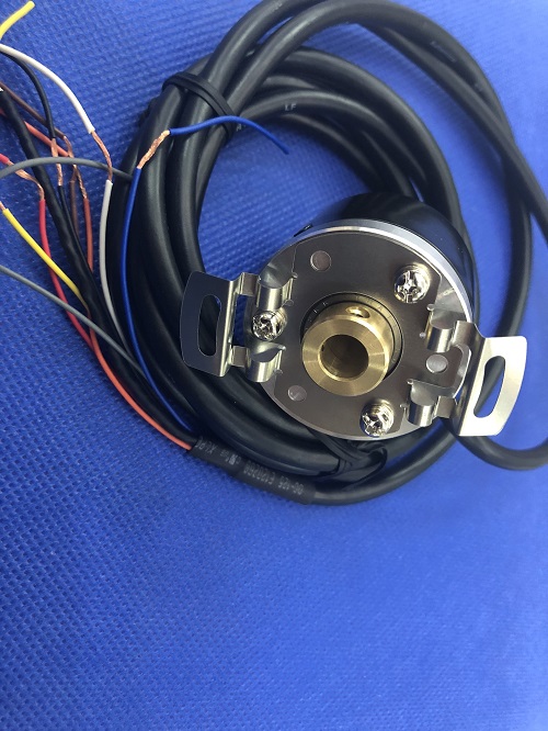 Bộ mã hóa vòng quay tương đối 40mm (Loại lỗ liền thân) Autonics E40HB8-500-6-L-24